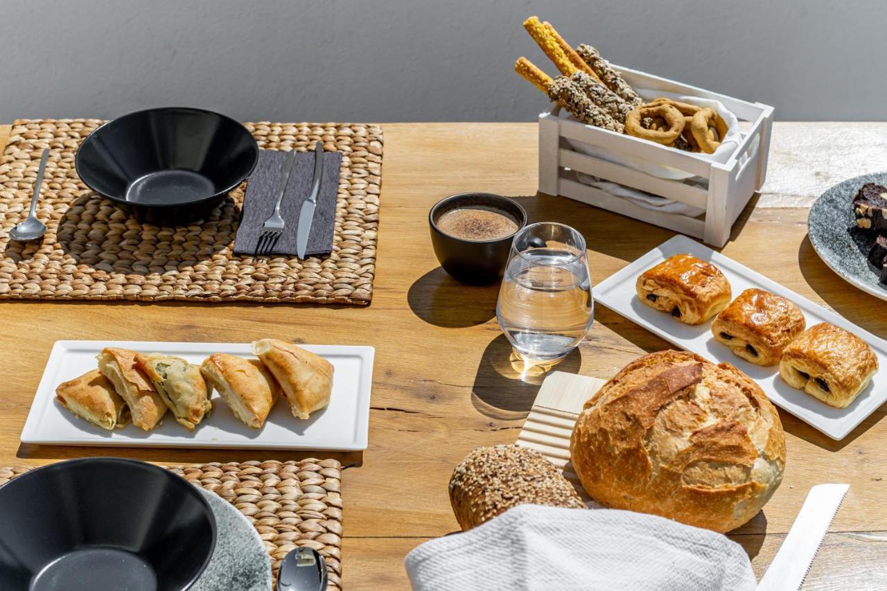 Amer Suites Fira  Zewnętrze zdjęcie